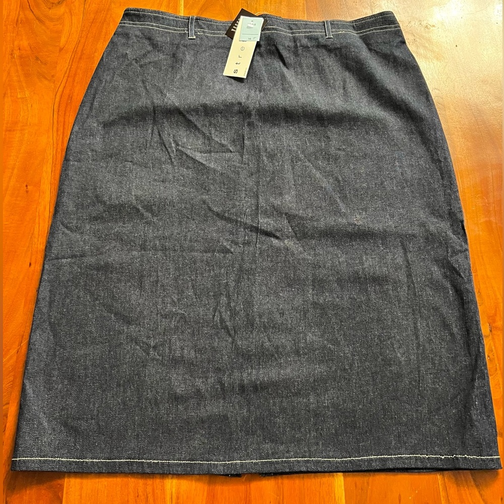 Women’s stretchy denim midi pencil skirt